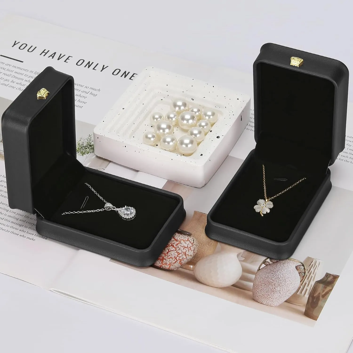 2 Pieces Necklace Pendant Gift Box, Premium PU Leather Jewellry Storage Display Case for Wedding Engagement Birthday Anniversary Ceremony for Women Girl (Black)