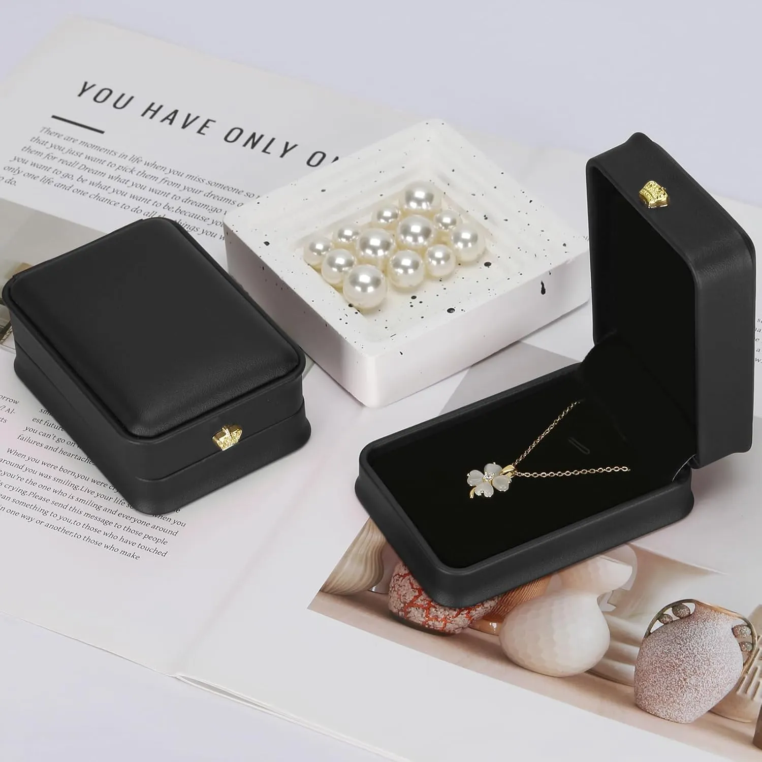 2 Pieces Necklace Pendant Gift Box, Premium PU Leather Jewellry Storage Display Case for Wedding Engagement Birthday Anniversary Ceremony for Women Girl (Black)