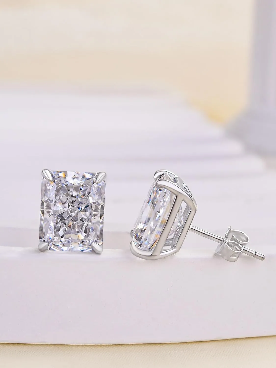 2.0 Caratx2pcs Classic Crushed Ice Cushion Cut AAAAA Cubic Zirconia Women's Stud Earrings In Sterling Silver