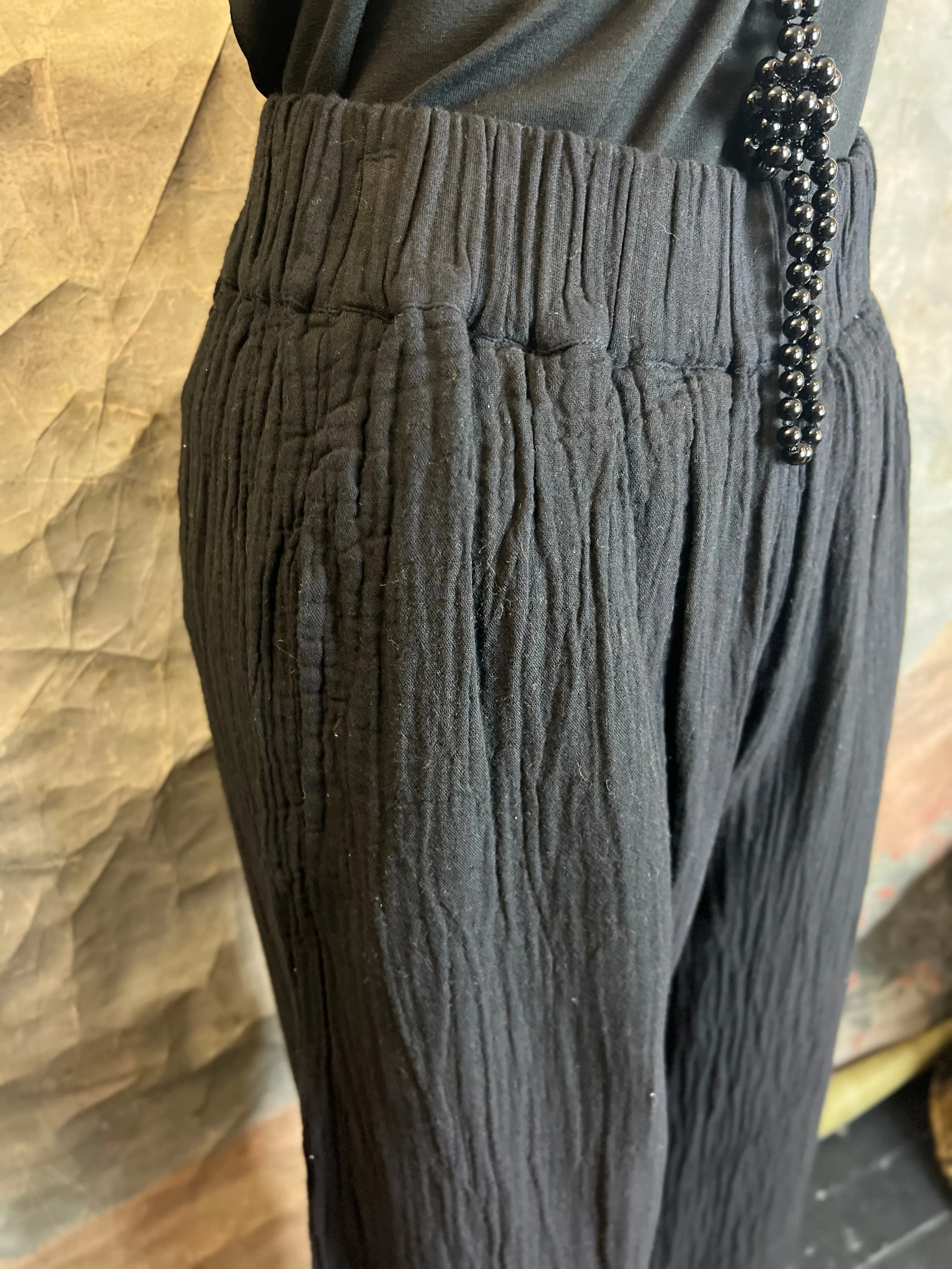 772 Reyana Pant-Black