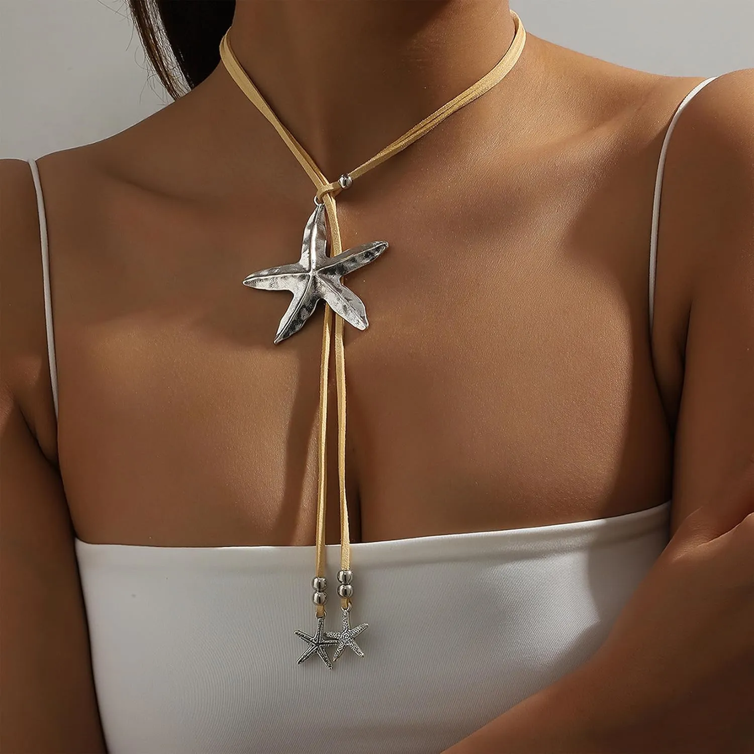 Aonklot Starfish Necklace Gold Seashell Charm Necklaces for Women Trendy Ocean Shell Accessories Beach Necklaces Summer Outfits for Women 2025 Vacation