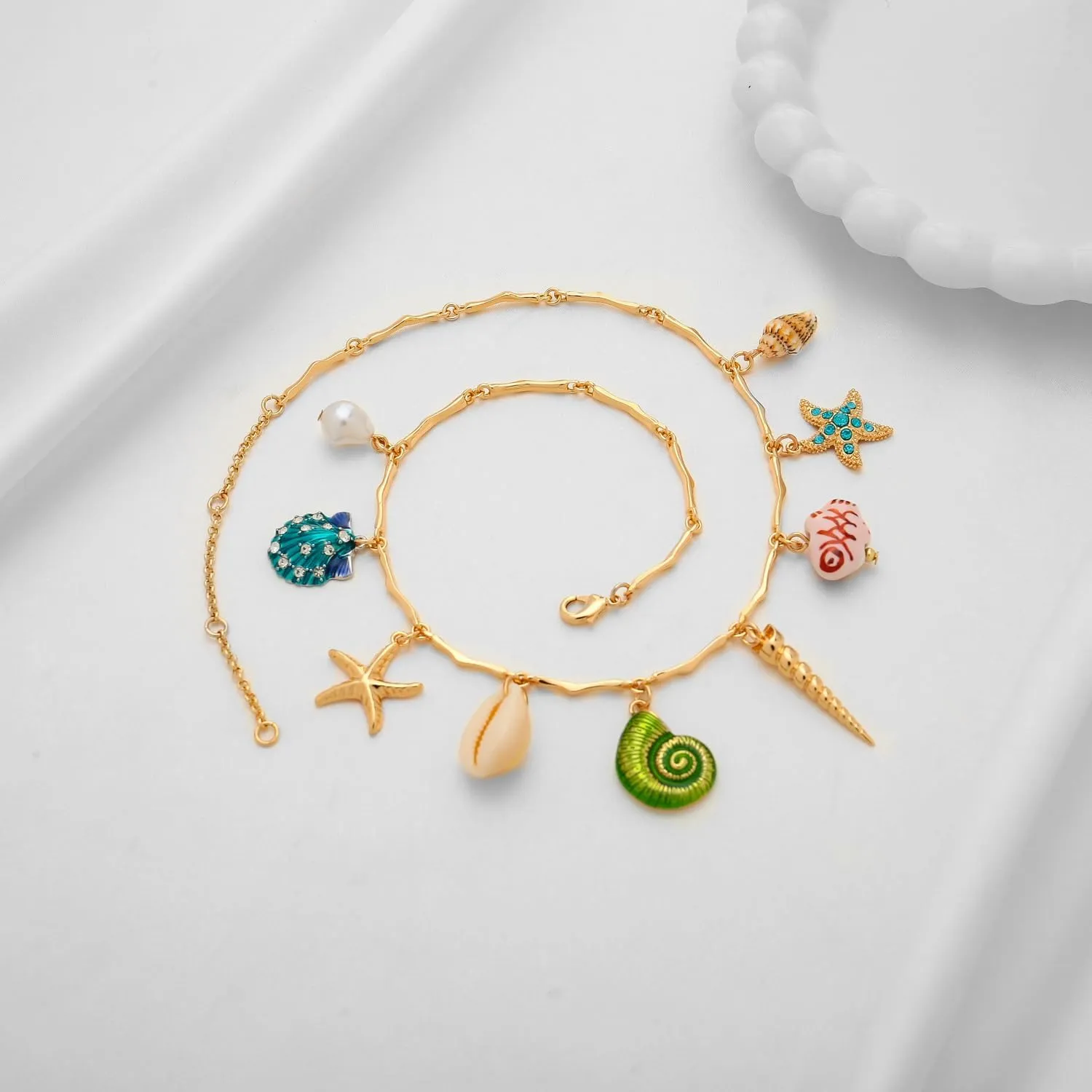 Beach Necklaces for Women Dainty Gold Shell Charm Cute Starfish with Gold Chain Hypoallergenic Summer Beachy Necklace Fashion Trendy