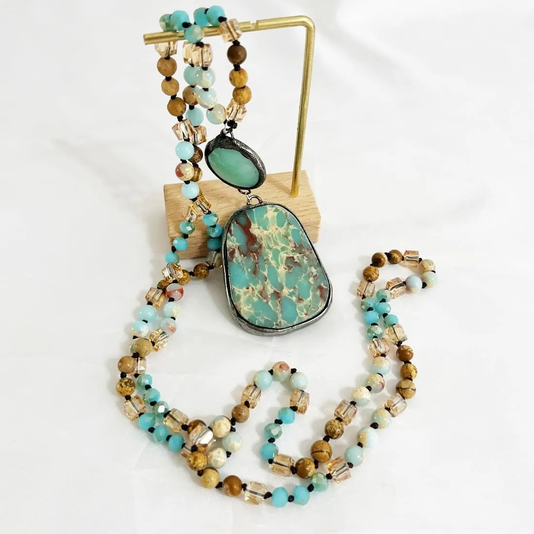 Boho Long Natural Stone Beads Pendant Necklace Crystal Hand Knotted Jewelry for Women
