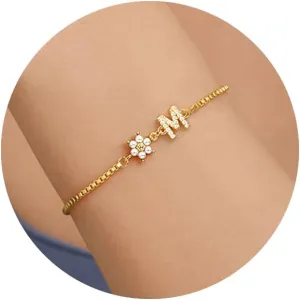Bridesmaid Proposal Gifts Initial Bracelet for Women with Flower Pearl Bracelets for Teen Girl with Letter 14k Gold Plated Bracelet with Floral Adjustable Wedding Flower Girl Gift Junior Bridesmaid Bracelets Jewelry