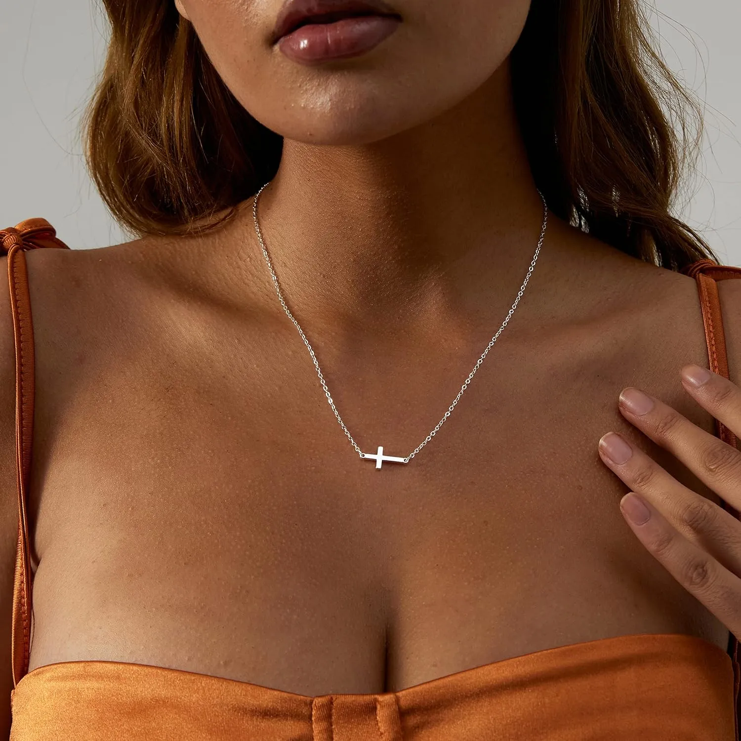 CAROVO Dainty Cross Pendant Necklaces for Women 14K Gold Plated Cute Faith Cross Necklace Sideways Cross Necklace Minimal Everyday Jewelry Gift