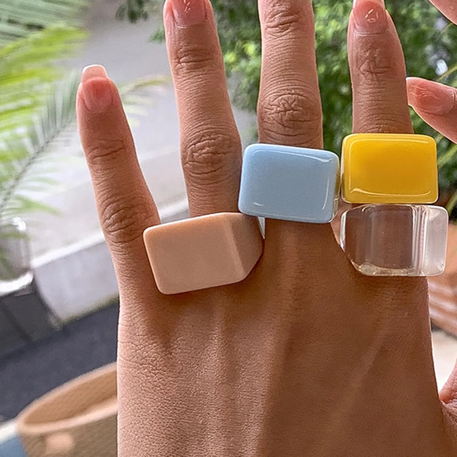 Chunky Resin Rings Transparent Acrylic Rings Exaggerated Knuckle Finger Rings for Women Acrylic Plastic Rings Set Y2k Statement Rings Aesthetic Rings Trendy Colorful Stackable jewelry
