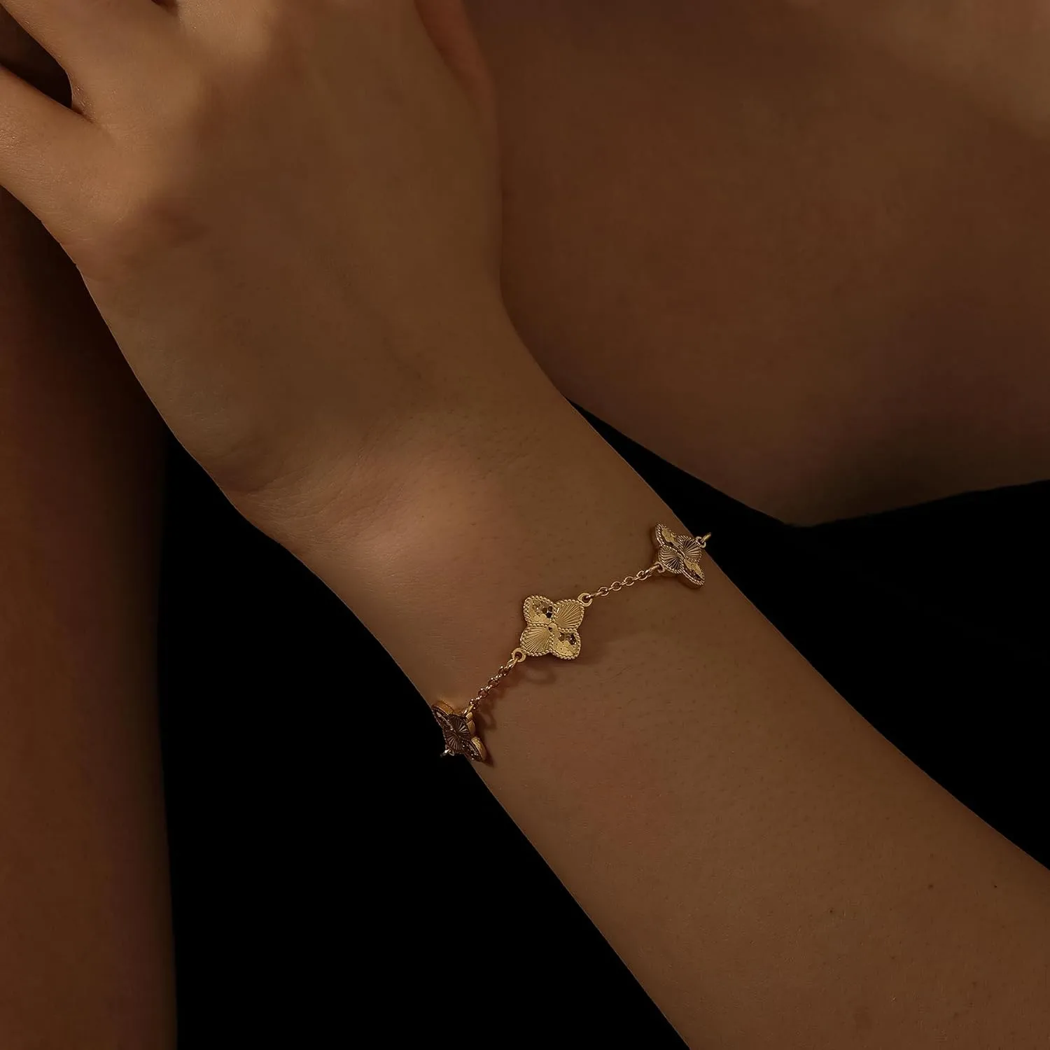 Clover Bracelet for Women 18K Gold Four Leaf Pink Lucky Link Clover Bracelets, Trendy Bracelets Set Jewelry Gifts for Women
