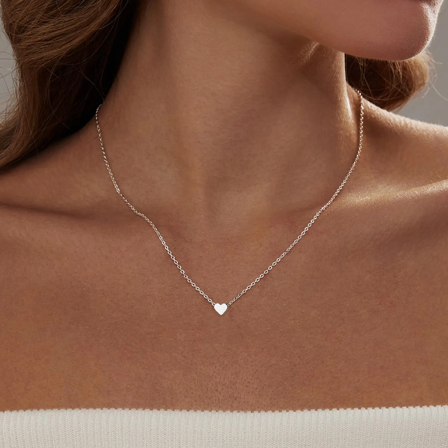Cute Heart Necklace for Women Gold/Silver Plated Heart Pendant Choker Necklaces Tendy Love Heart Chain Necklace Dainty Gold/Silver Necklace Jewelry Gifts for Women