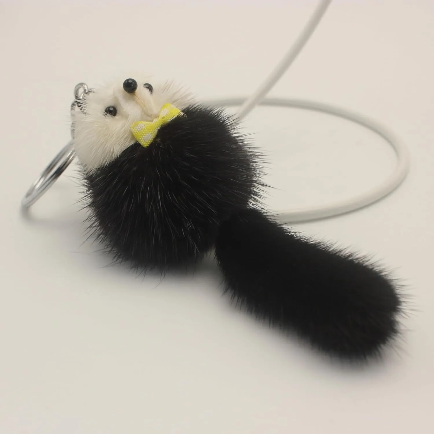 Elegant Genuine Mink Fur Fox-Shaped Keychain - Available in Sophisticated Gray and Classic Black