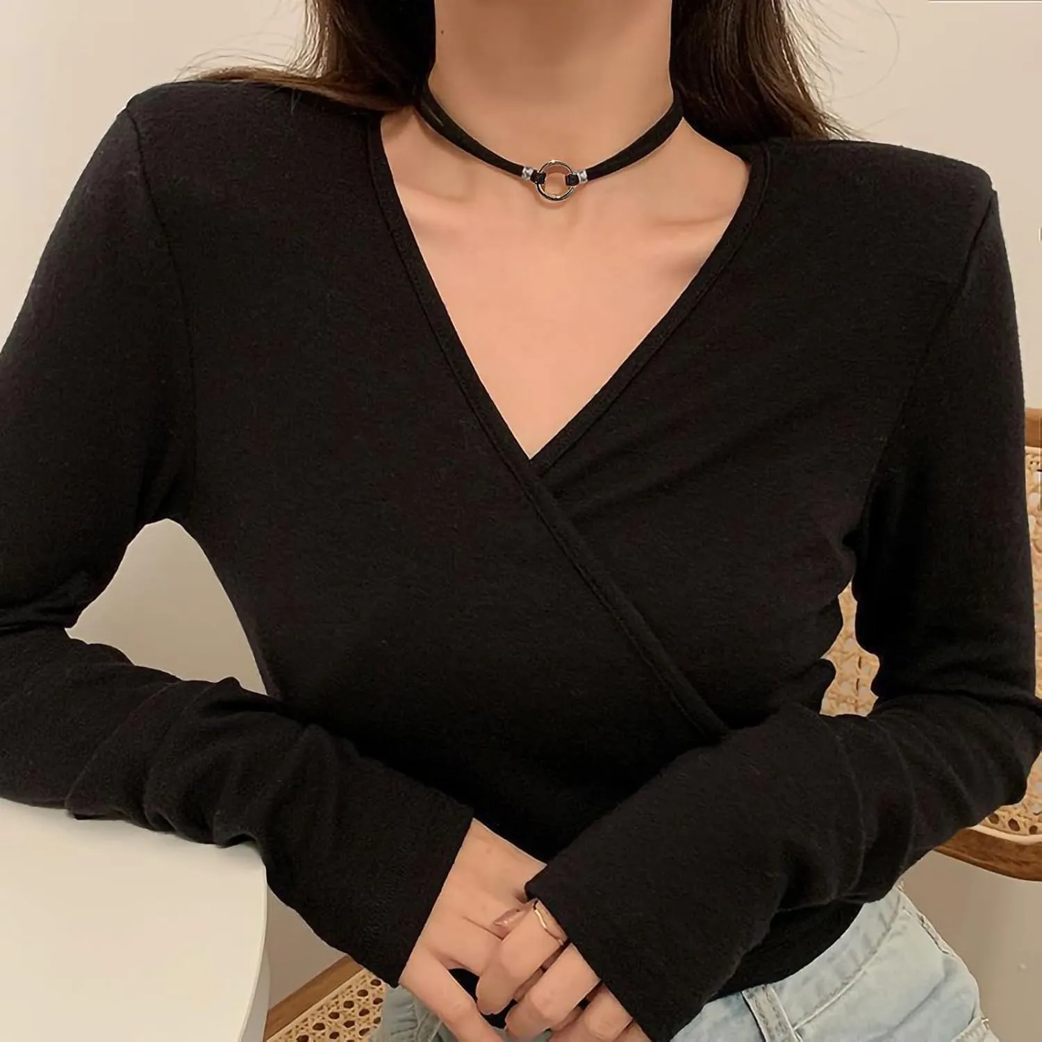 Fesciory Black Necklaces for Women, Adjustable Layered Velvet Leather Lace Collar Necklace, Goth Jewelry Gifts.