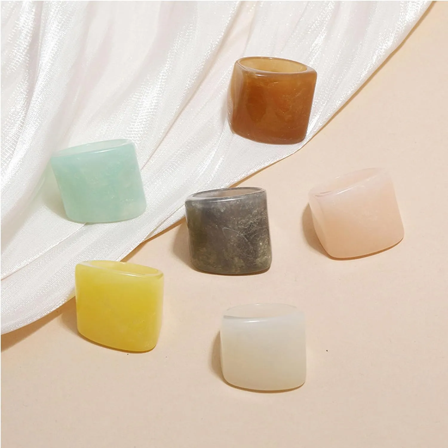 GIGB PBDK Multicolor Resin Chunky Rings,Exaggerated Knuckle Finger Rings Transparent Acrylic Rings Charm Geometric Jewelry Gifts for Women