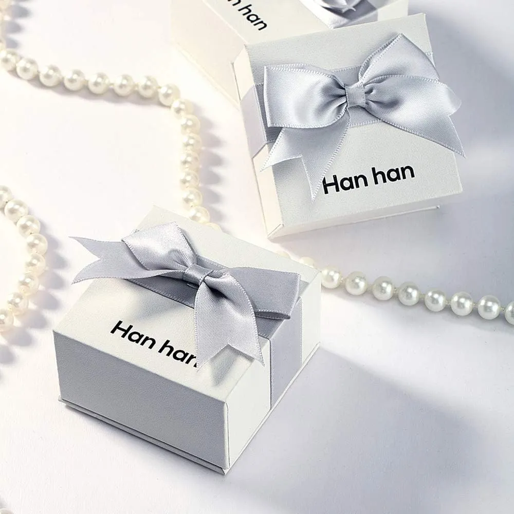 Han han 925 Sterling Silver Halo Stud Earrings for Women 18K White Gold Plated Round Cut Cubic Zirconia Simulated Diamond Stud Earrings