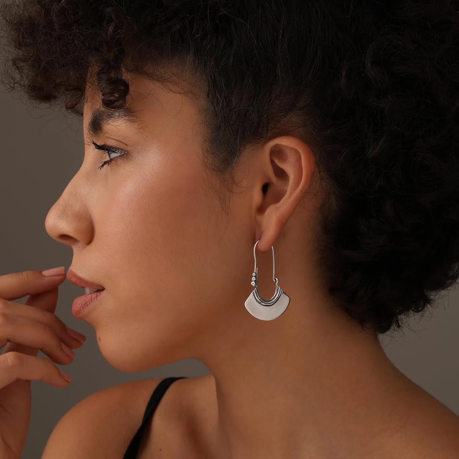 LeCalla 925 Sterling Silver Hammered Earrings Lightweight Italian Classic Handmade Textured Hammered Drop Dangle Earring for Women