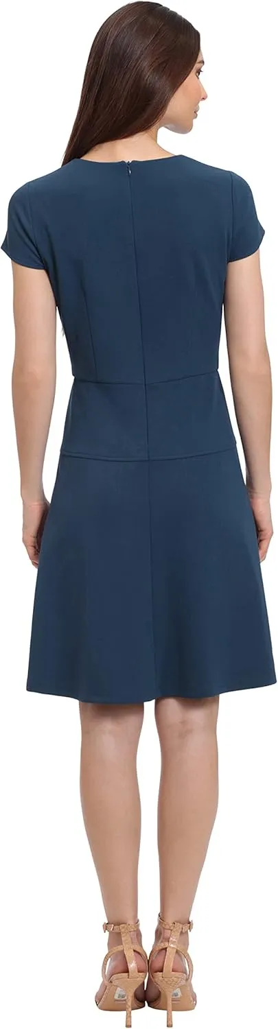 Maggy London Women's Cap Sleeve Notch Neck Cloud Crepe Fit and Flare Dress