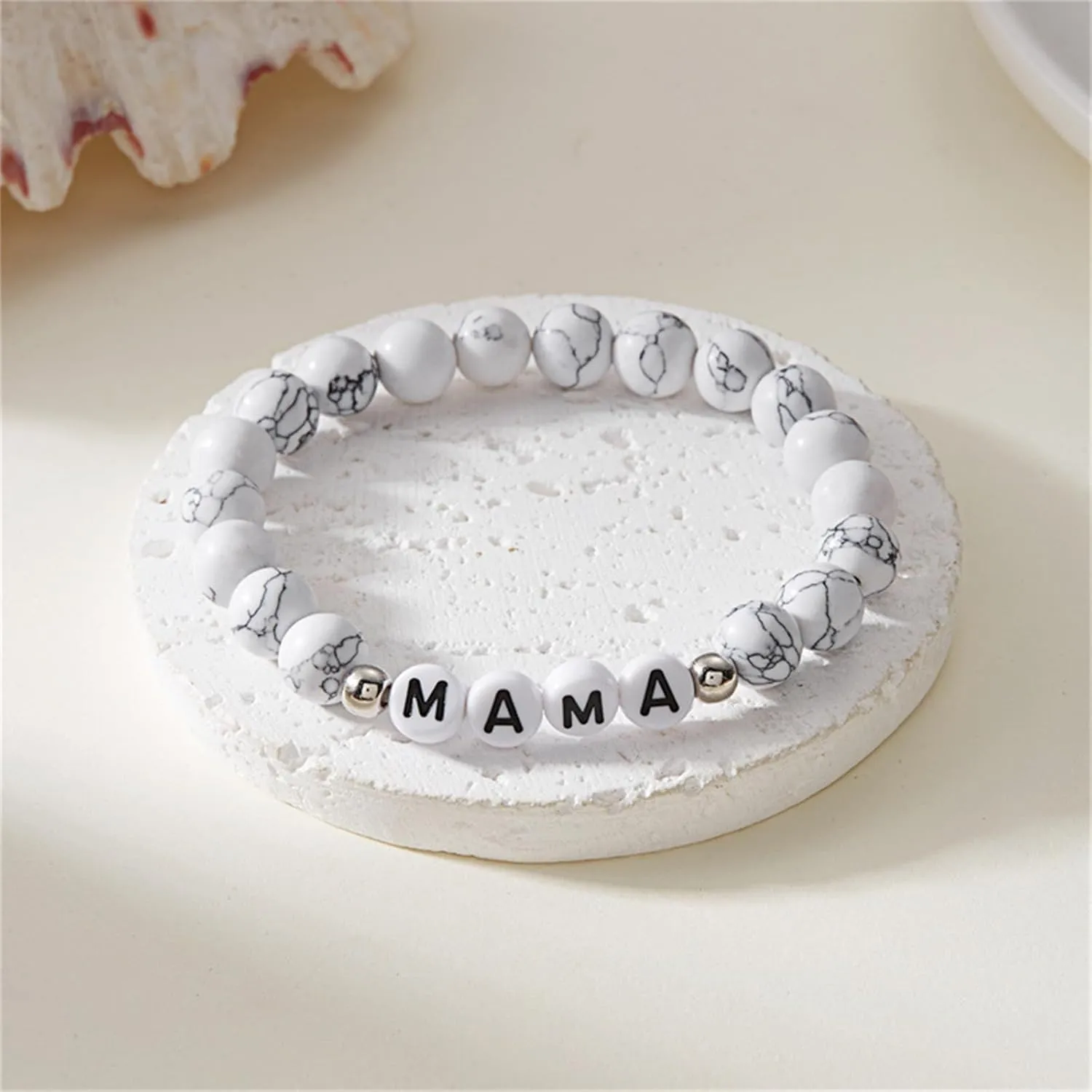 Mama Bracelet for Women Dainty Beaded Elastic Bracelets Boho Handmade Mama Letter Heart Bracelets Personalized Birthday Statement Jewelry