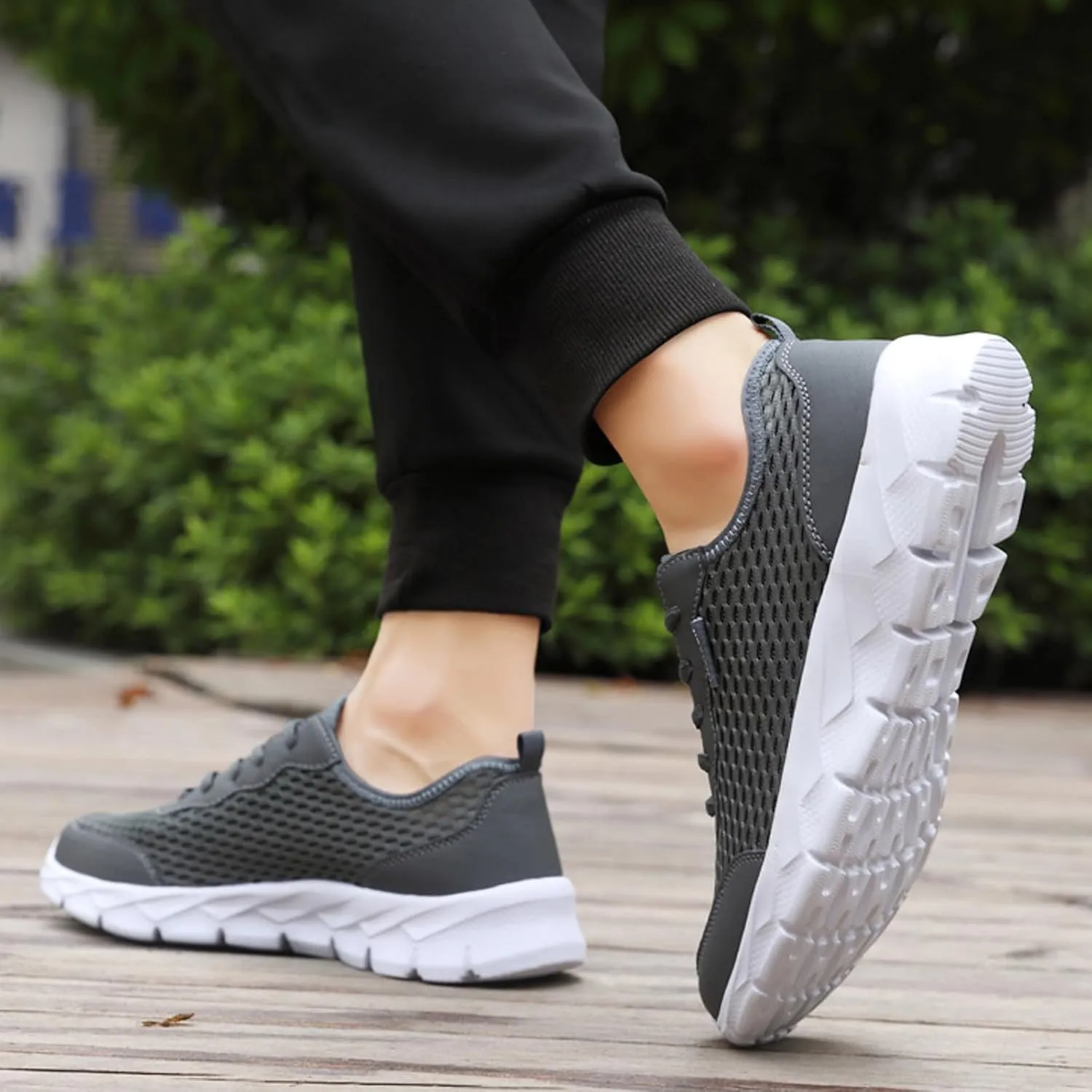 Men Lightweight Breathable Mesh Shoes Running Mesh Shoes Lace Up Casual Sneakers Mens Sneaker Slippers