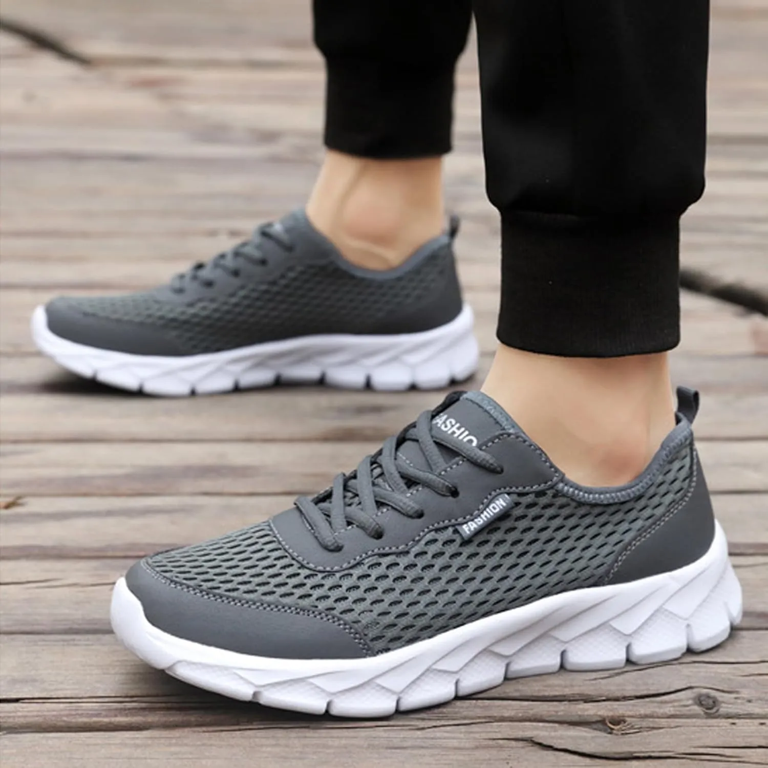 Men Lightweight Breathable Mesh Shoes Running Mesh Shoes Lace Up Casual Sneakers Mens Sneaker Slippers