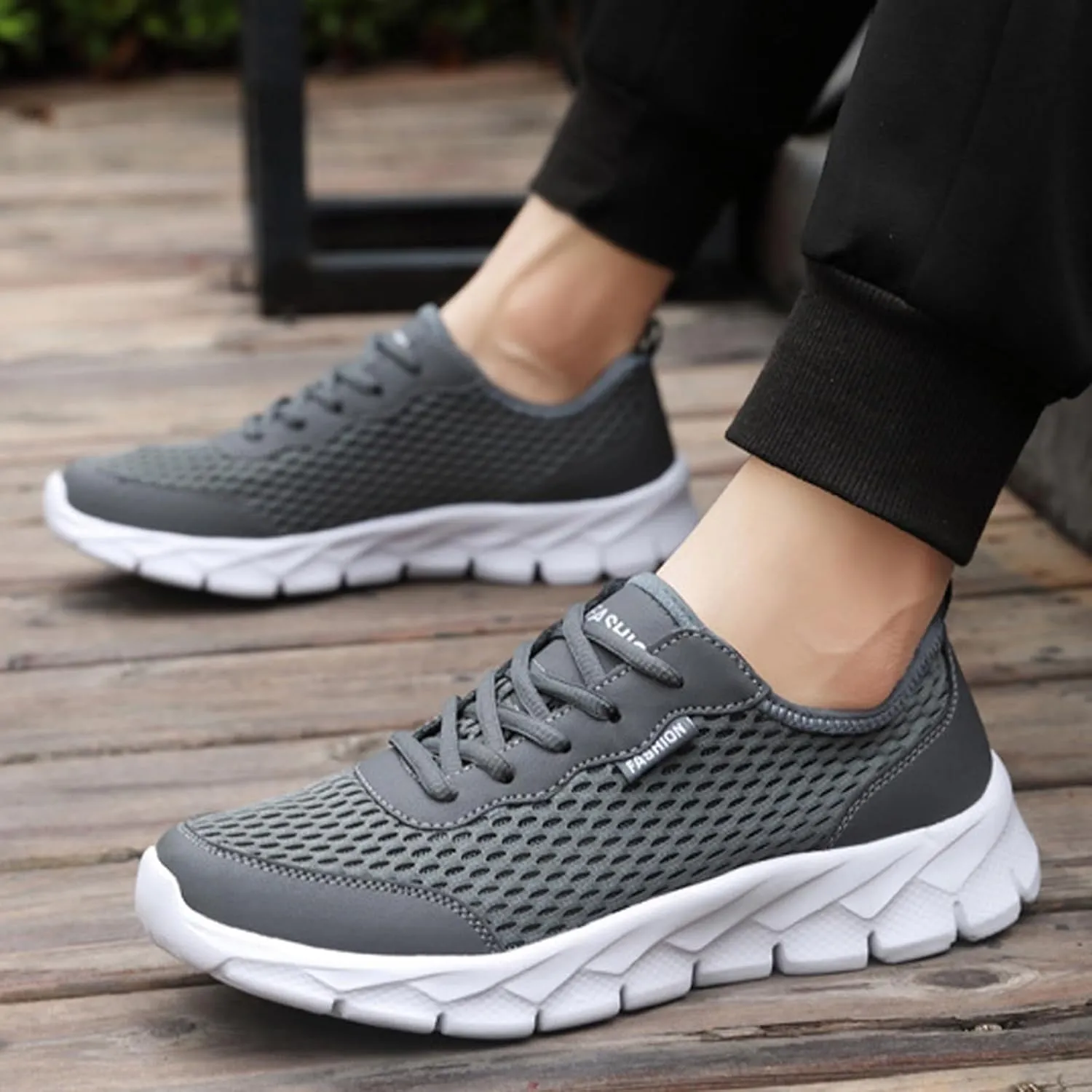 Men Lightweight Breathable Mesh Shoes Running Mesh Shoes Lace Up Casual Sneakers Mens Sneaker Slippers