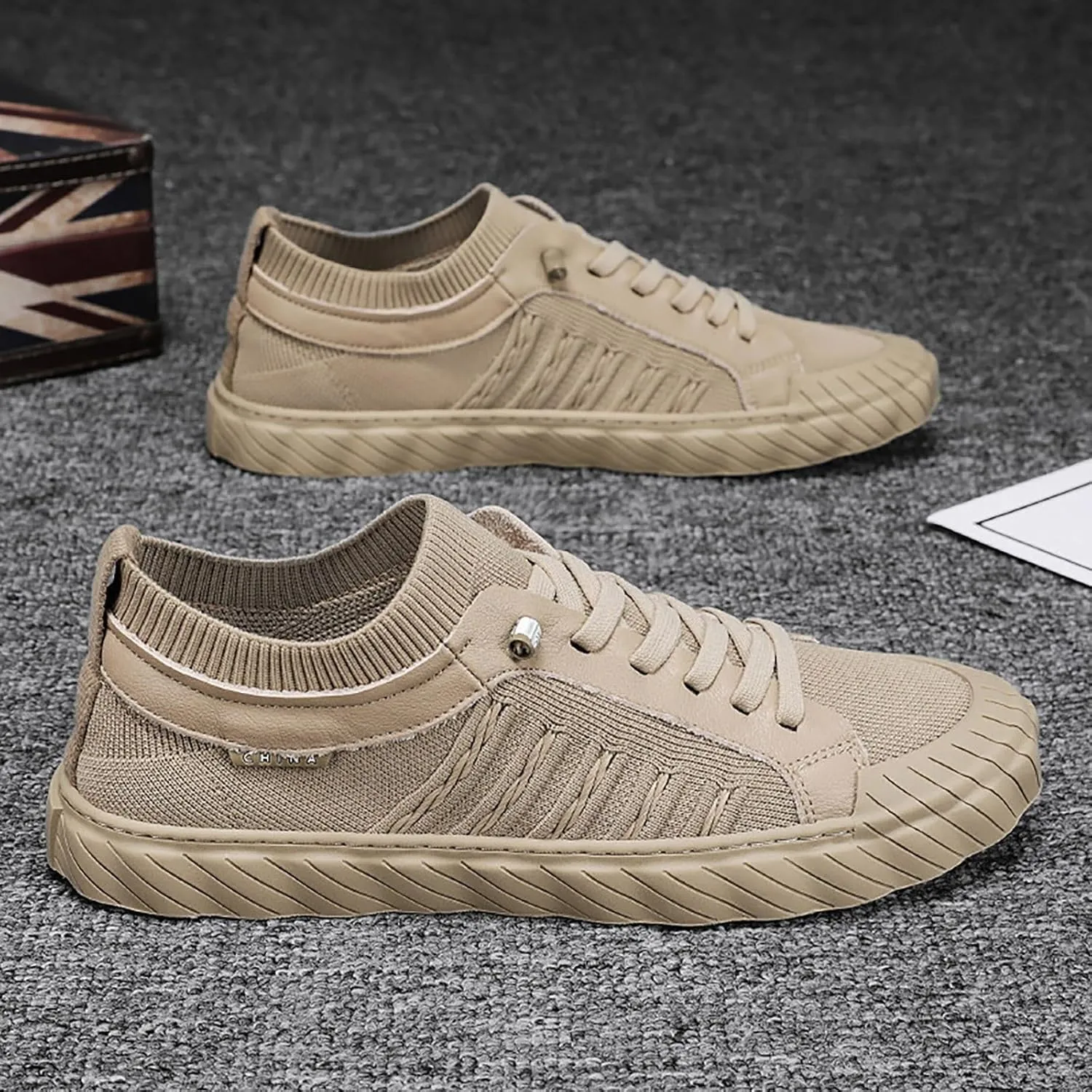 Mesh Shoes Men's Summer New Mesh Hollow Casual Sports Shoes Lightweight Breathable Summer No Show Sneaker Socks Men