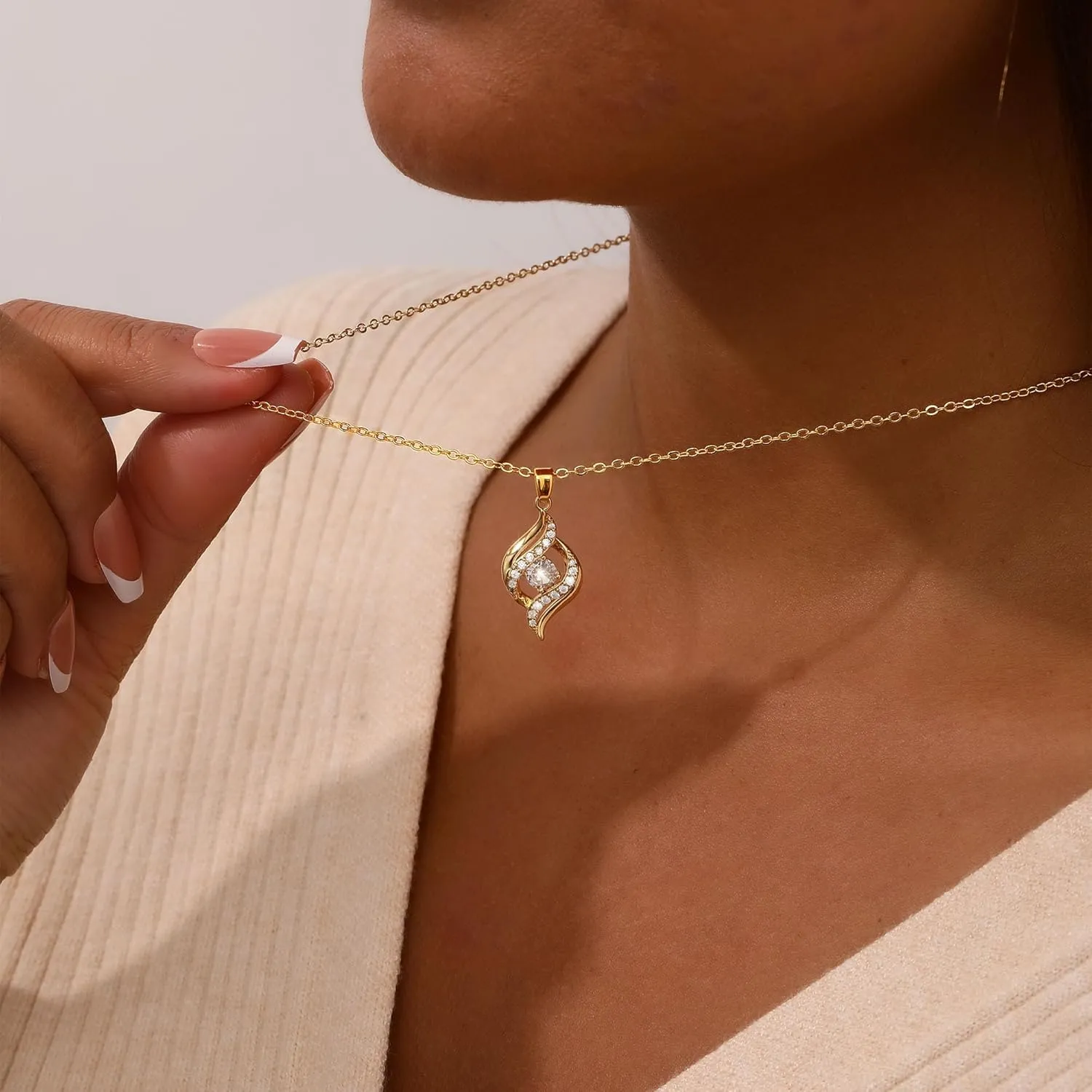 MIDEEO Diamond Necklaces for Women,Dainty 14k Gold Plated/Sterling Silver Choker Love Heart Gold Necklace Simple CZ Jewelry Silver Necklaces for Women Trendy Gifts