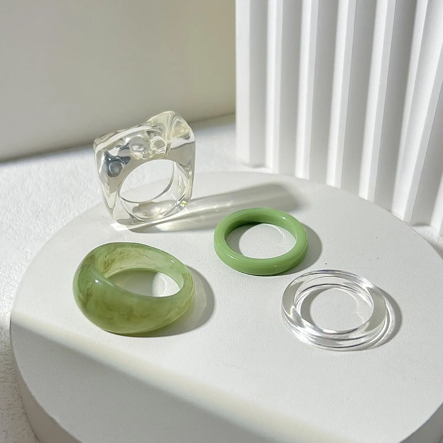 Multicolor Chunky Resin Rings Set Metal Gemstone Ring Red White Green Plastic Resin Ring Trendy Y2k Statement Rings Exaggerated Knuckle Finger Rings Birthday Party Halloween Christmas Jewelry for Men and Women