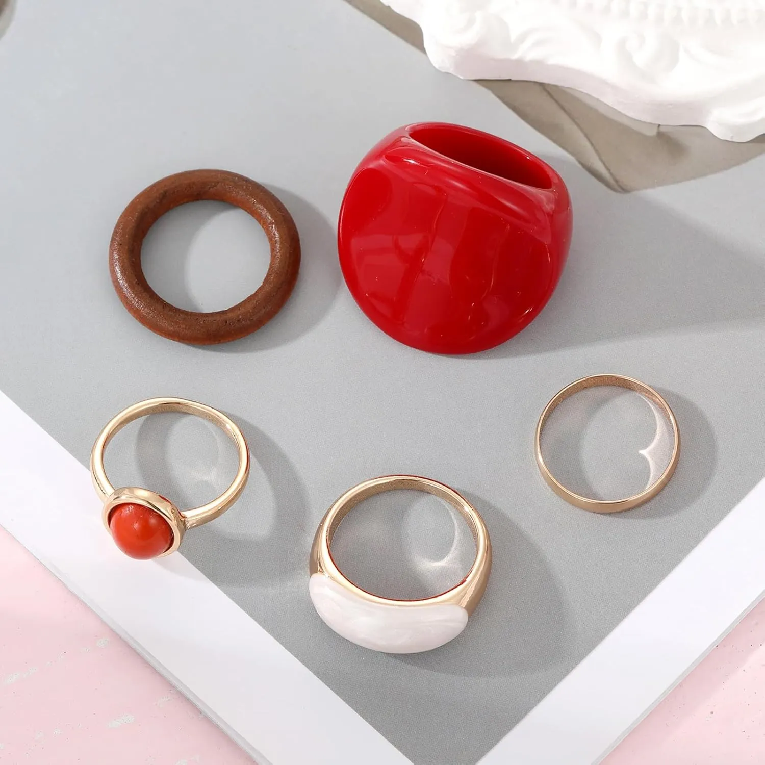 Multicolor Chunky Resin Rings Set Metal Gemstone Ring Red White Green Plastic Resin Ring Trendy Y2k Statement Rings Exaggerated Knuckle Finger Rings Birthday Party Halloween Christmas Jewelry for Men and Women