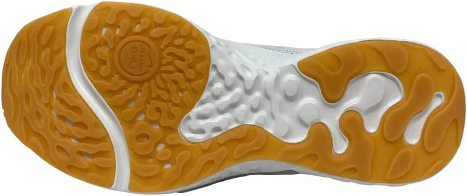 Nike Men's Renew Retaliation 3 Running Shoes