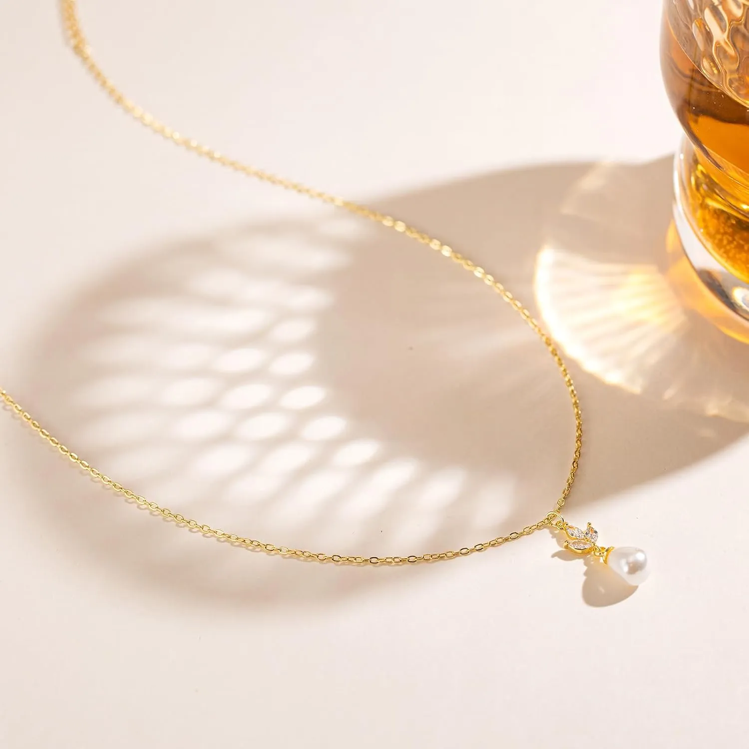 Pearl Necklaces for Women, 14k Gold Plated Dainty Pearl Necklace Simple Jewelry for Daily Wear