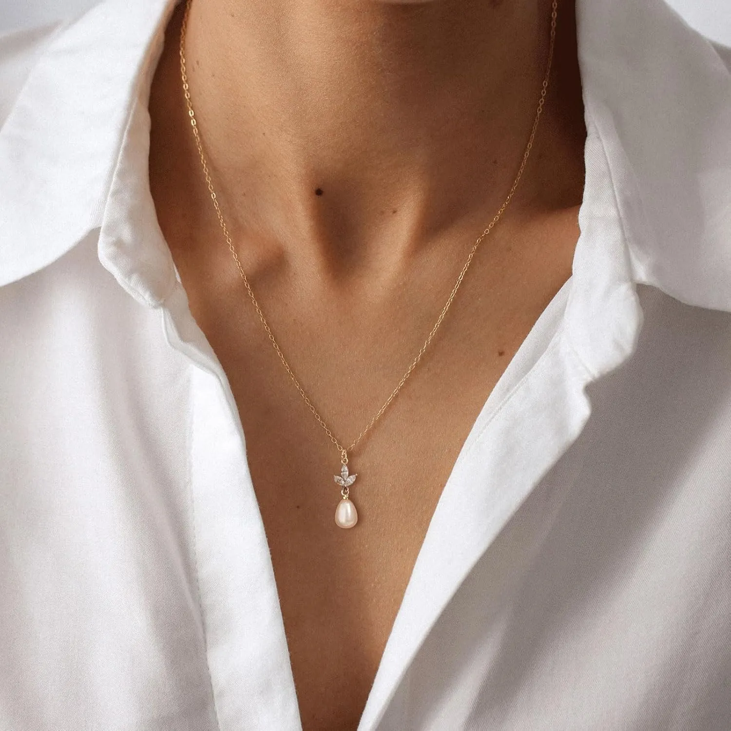 Pearl Necklaces for Women, 14k Gold Plated Dainty Pearl Necklace Simple Jewelry for Daily Wear