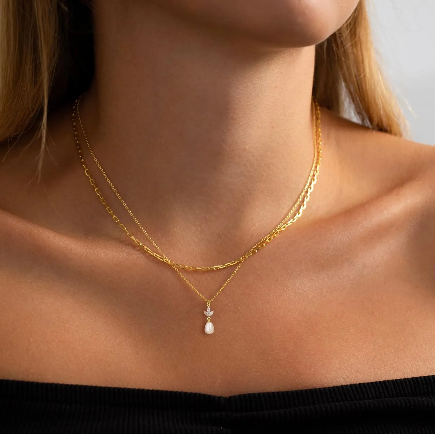 Pearl Necklaces for Women-14k Gold Plated Layered-Single Pearl Necklace Simple Pearl Choker Necklaces for Women Trendy Cute Gold Necklace Jewelry for Women Gifts