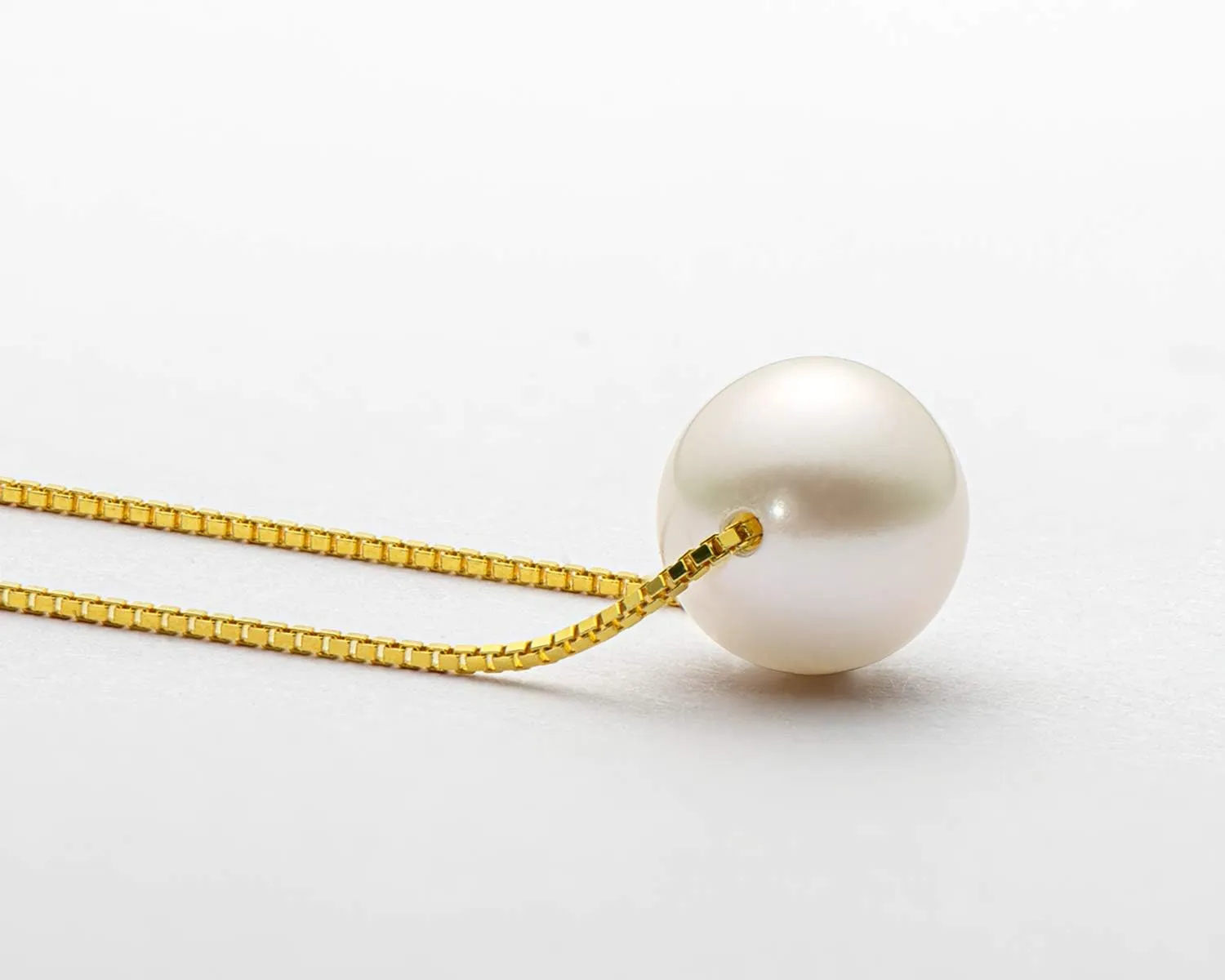 Pearl Necklaces for Women Floating Single Freshwater Pearl Pendant Necklaces with Sterling Silver 18 inch Chain Pearl Jewelry Gifts for Her 8-9mm White/Pink/Purple