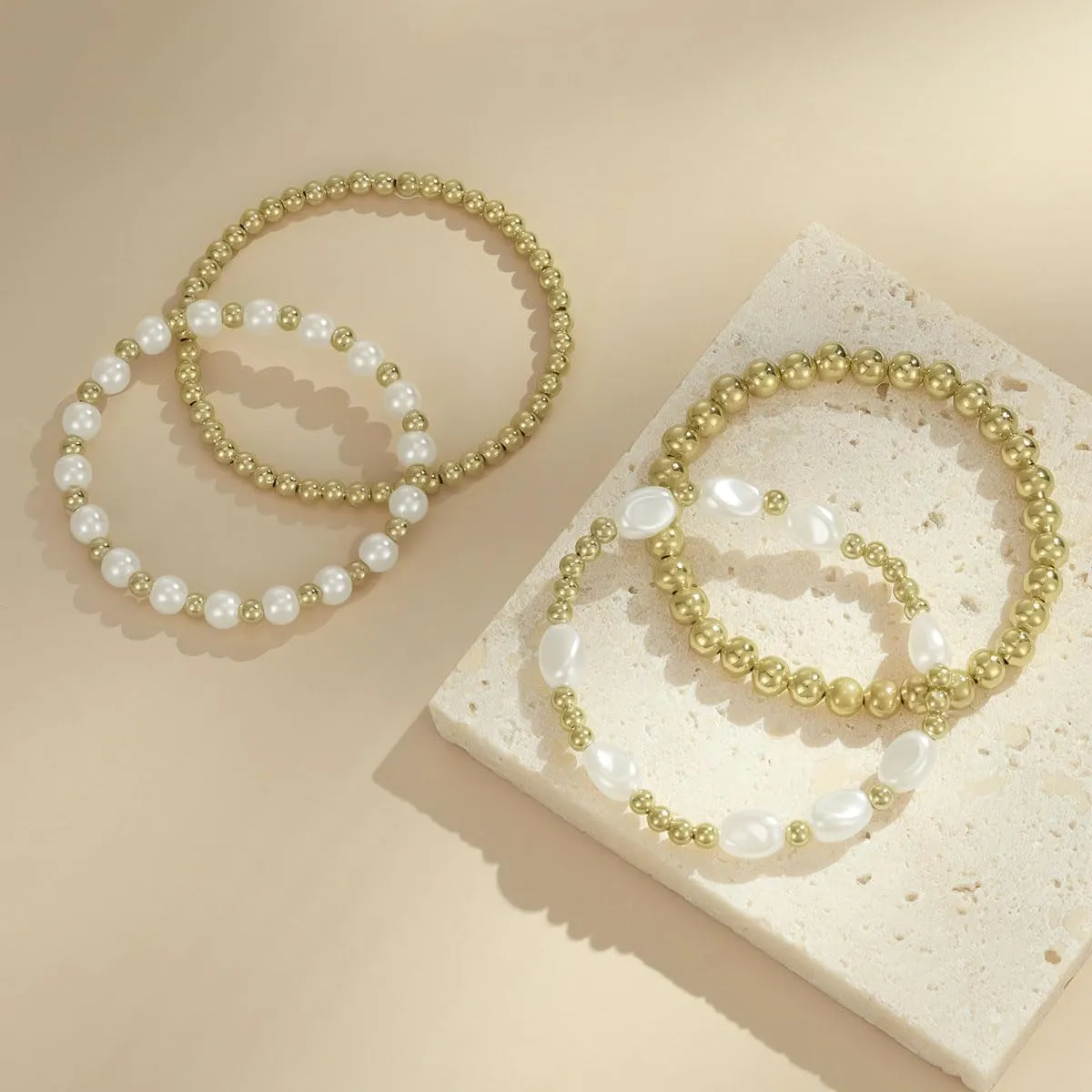 Ring Bracelet Hand Chain, Gold Plated Butterfly Ring and Chain Bracelet, Shiny Cuff Bangle Link Bracelet Dainty Hand Harness Chain Statement Jewelry Gift for Women Her