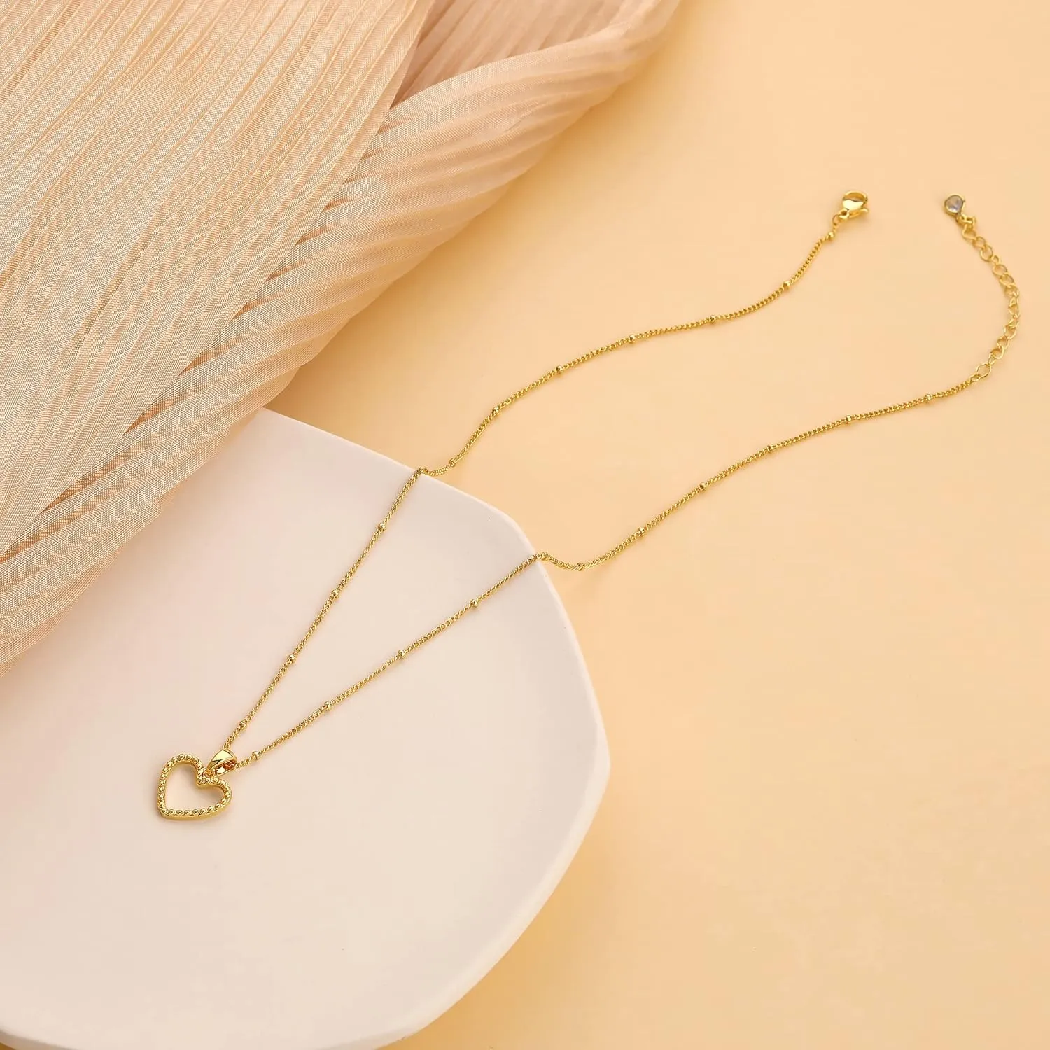 Tewiky Cute Heart Necklace Tiny 14k Gold Heart Pendant Choker Necklaces Small Gold Love Open Heart Chain Necklace for Women Dainty Gold Necklace Gifts for Her